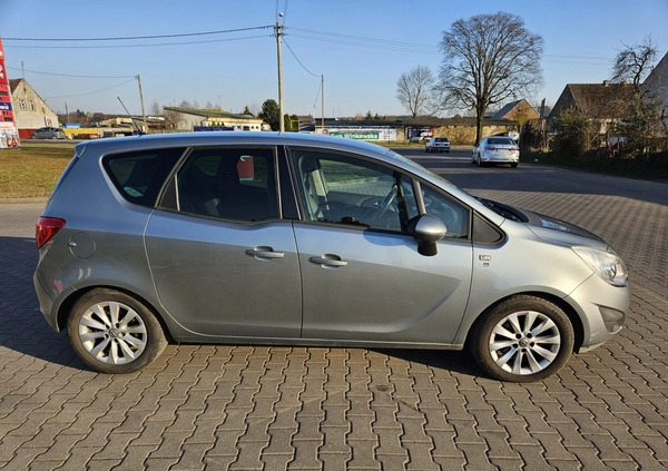 Opel Meriva cena 23400 przebieg: 160000, rok produkcji 2012 z Marki małe 56